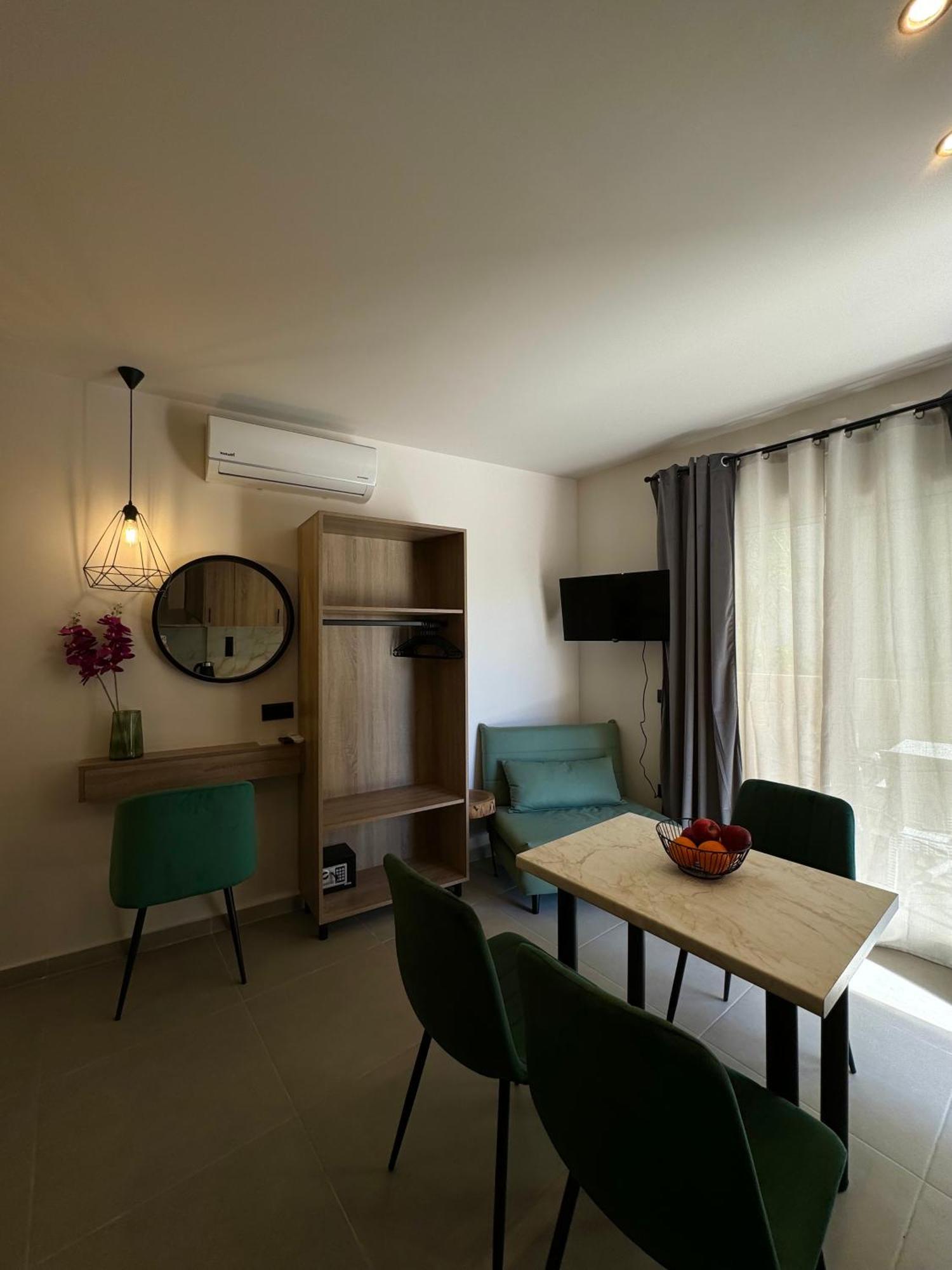 Bay View Apartman Faliráki Kültér fotó